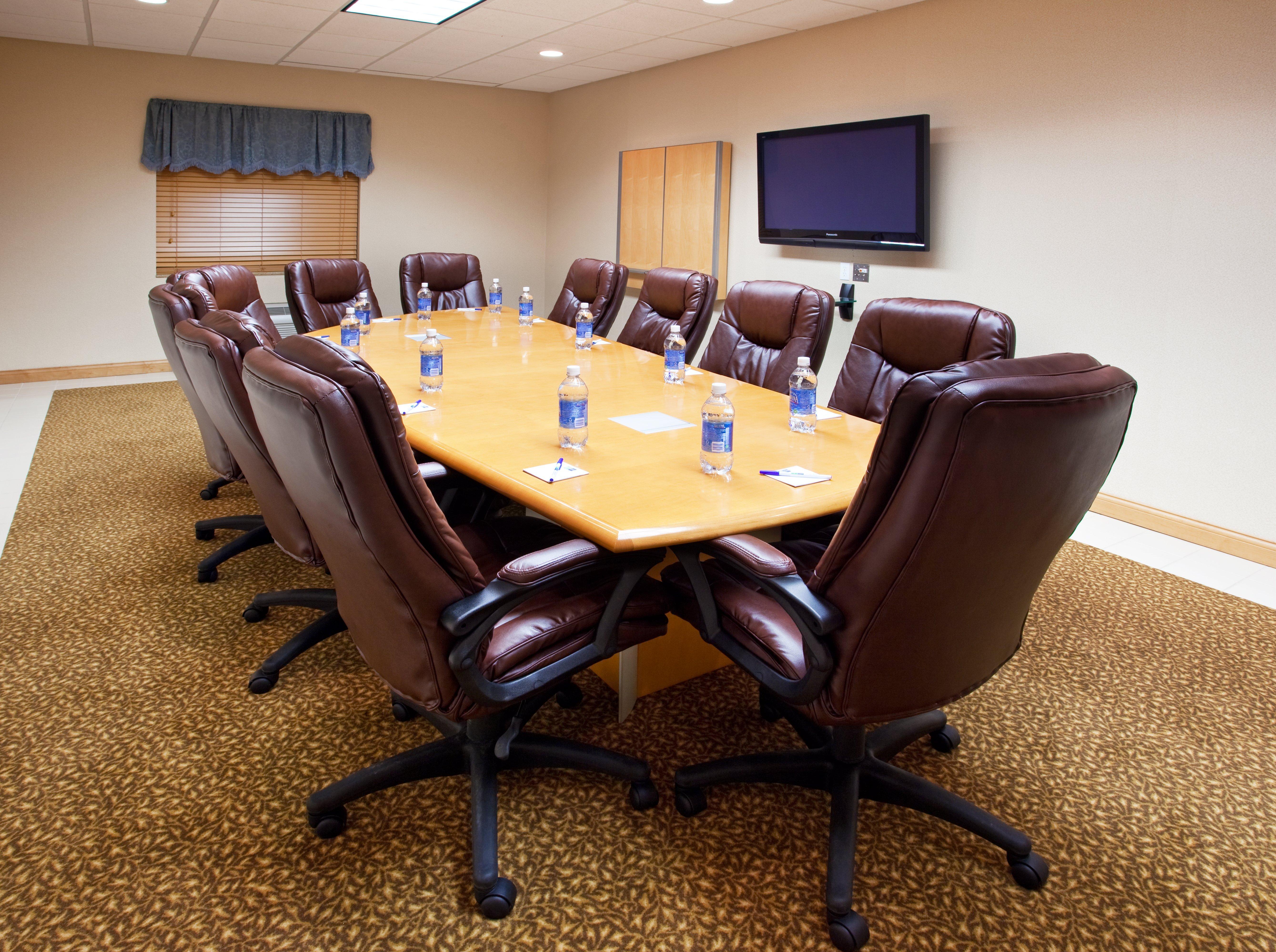 Holiday Inn Express Hotel & Suites Chesterfield - Selfridge Area By Ihg Dış mekan fotoğraf